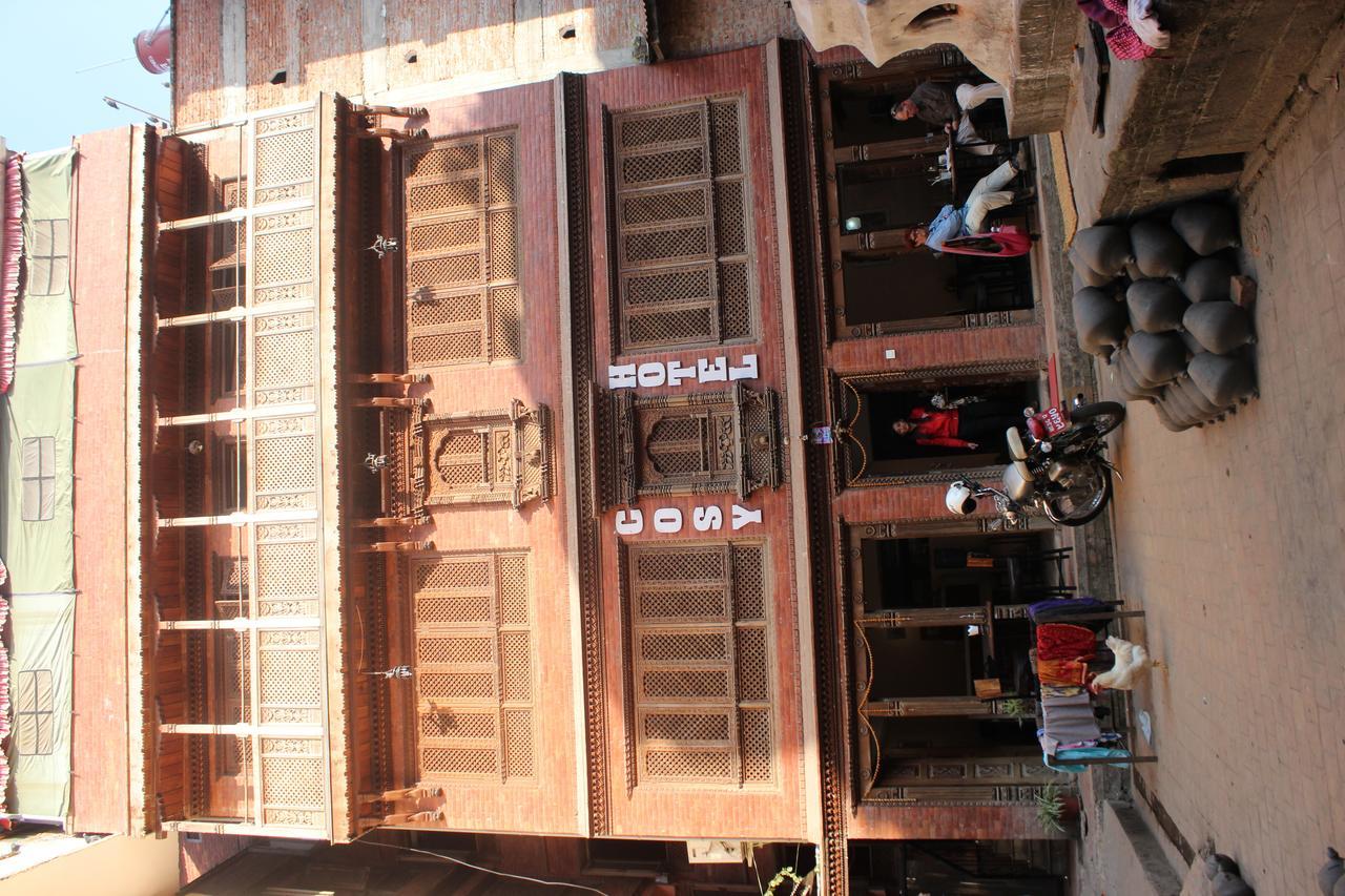 Cosy Hotel Bhaktapur Exterior photo