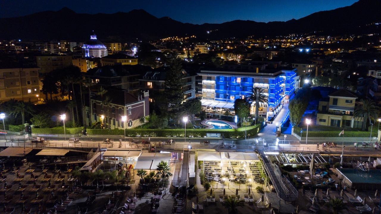 Hotel Garden Lido Loano Exterior photo