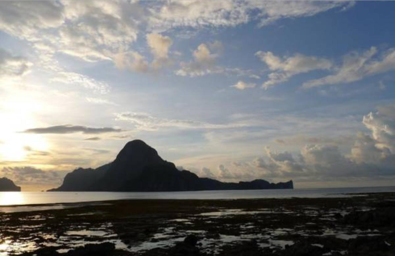 El Nido Beach Hotel Exterior photo