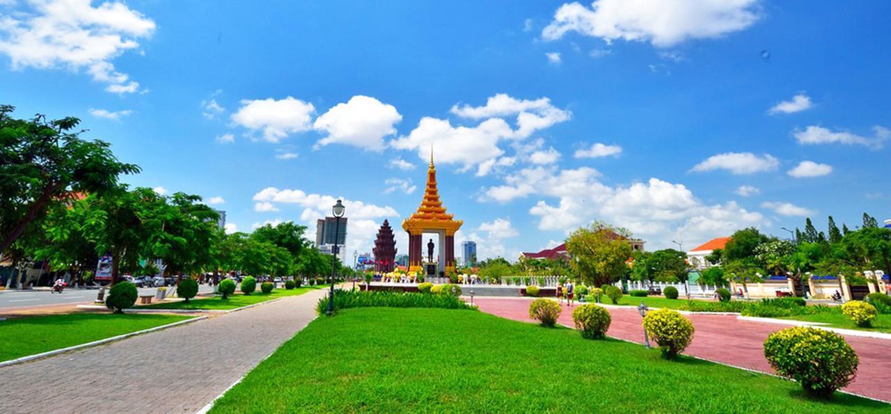 Tonle Khmer Guesthouse And Sky Bar Phnom Penh Exterior photo