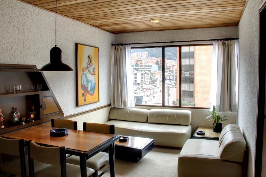 Suites Real 85 Bogota Room photo