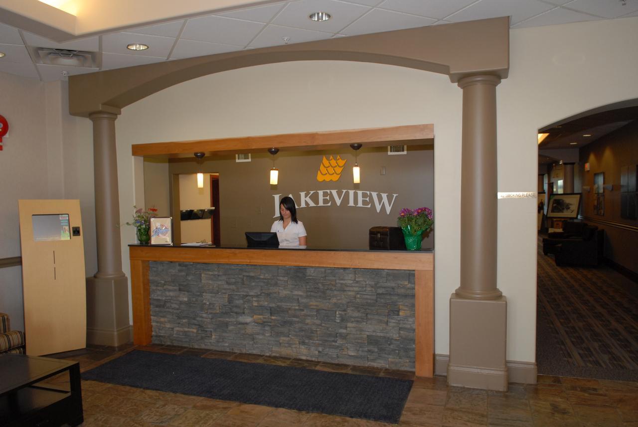 Lakeview Inns & Suites - Fort Saskatchewan Exterior photo