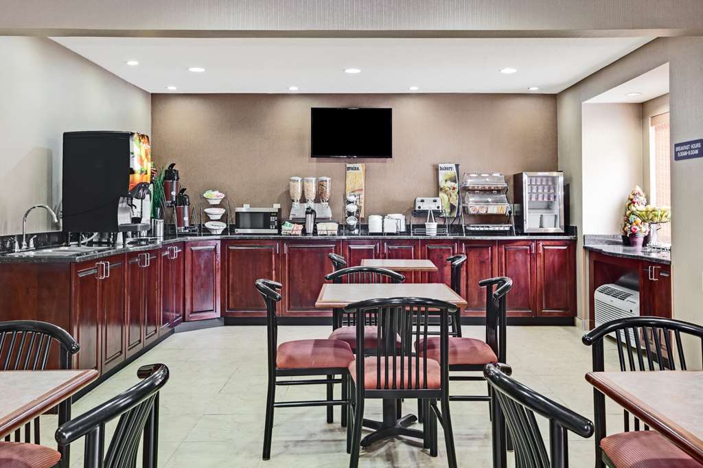 Microtel Inn & Suites By Wyndham Charleston Facilities photo