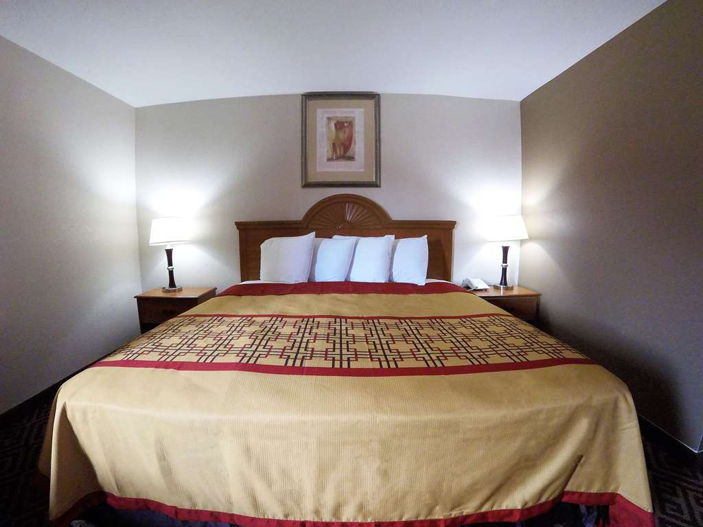 Travel Inn And Suites Sikeston Room photo