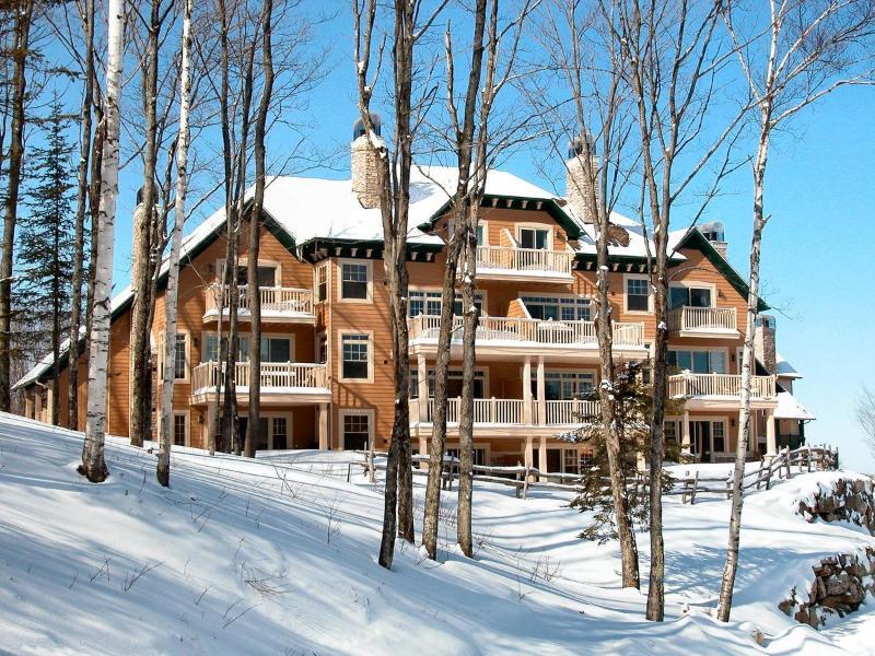 Cap Tremblant Mountain Resort Mont-Tremblant Exterior photo