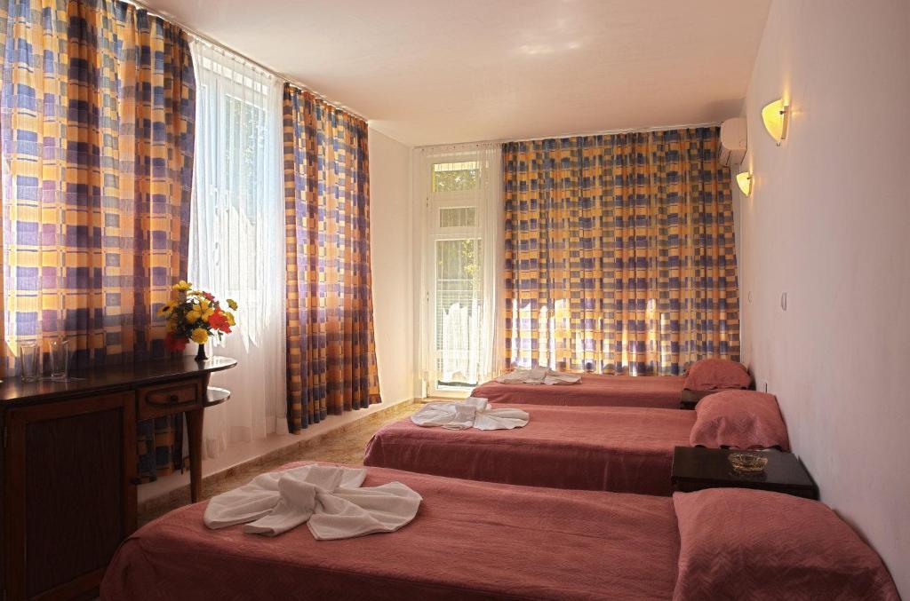 Sunny Varshava Hotel Golden Sands Room photo