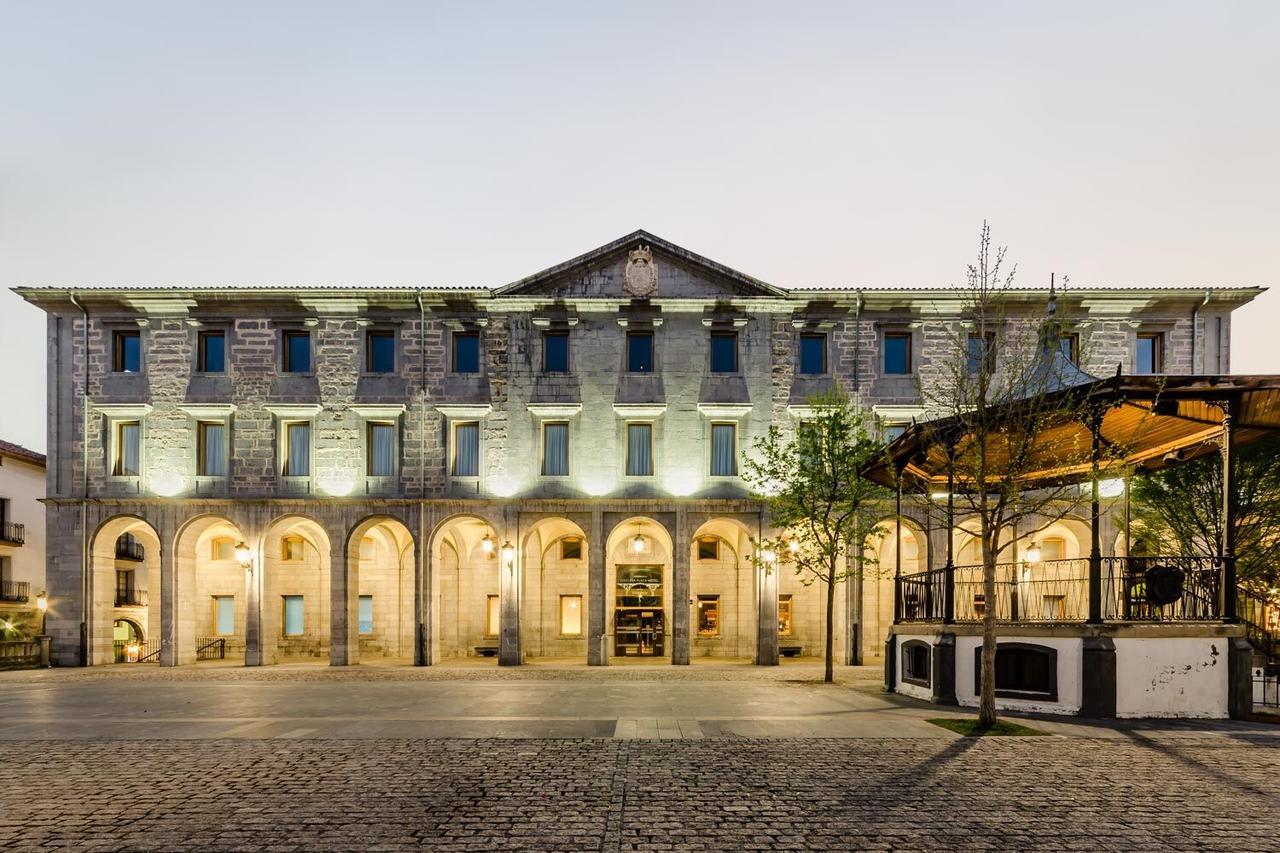 Hotel Balneario Orduna Plaza Exterior photo