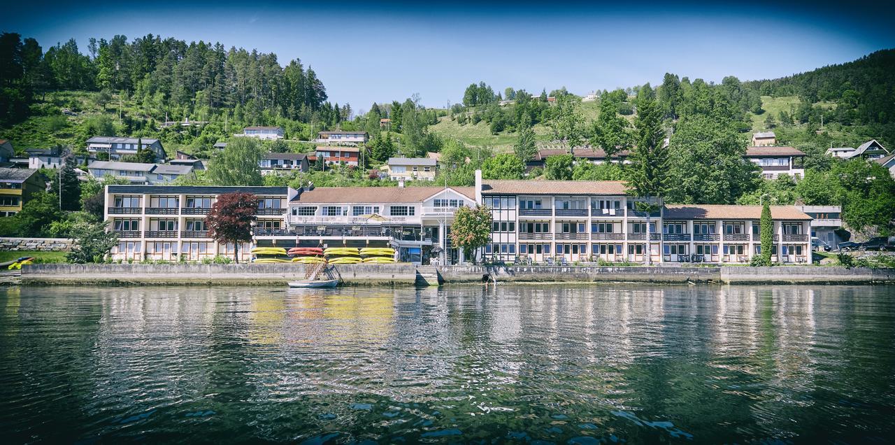 Strand Fjordhotel Ulvik Exterior photo