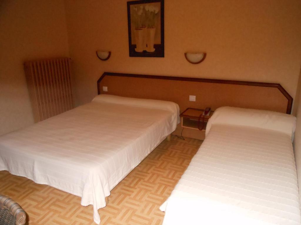 Hotel Le Regina Poitiers Room photo