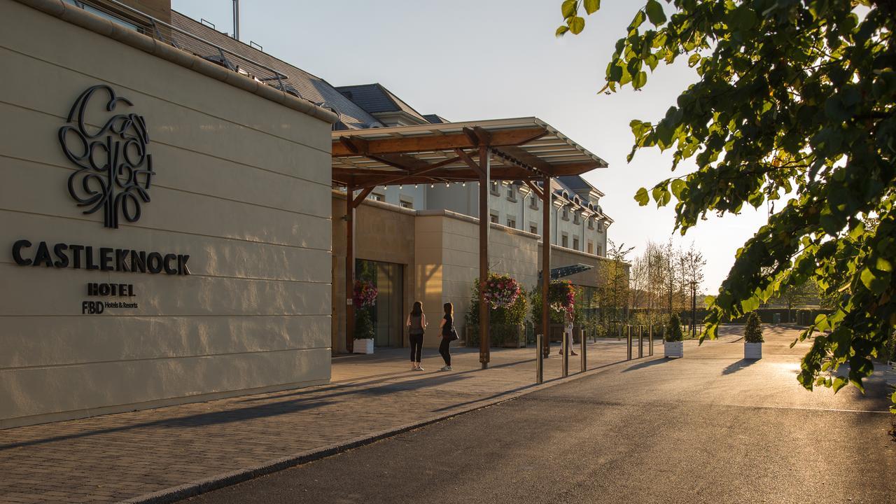 Castleknock Hotel Blanchardstown Exterior photo