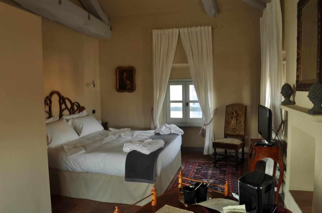 Antico Borgo Hotel Cuneo Room photo