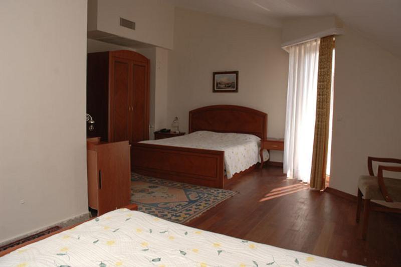 Florya Konagi Hotel Istanbul Room photo