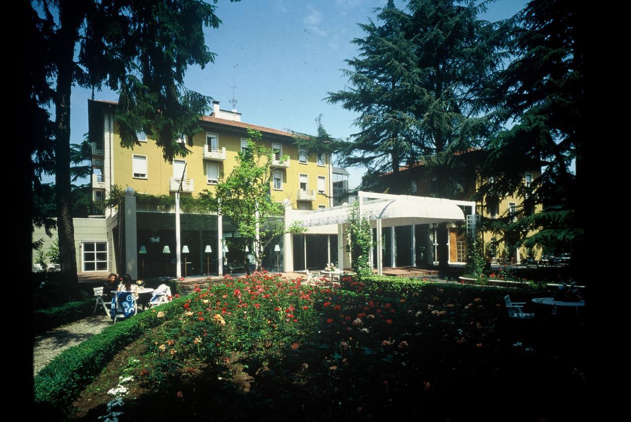 Hotel Delle Rose Terme & Wellnesspa Monticelli Terme Exterior photo
