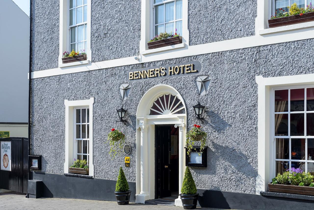 Dingle Benners Hotel Exterior photo