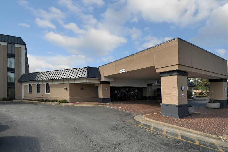 Clarion Hotel & Suites Conference Center Memphis Airport Exterior photo