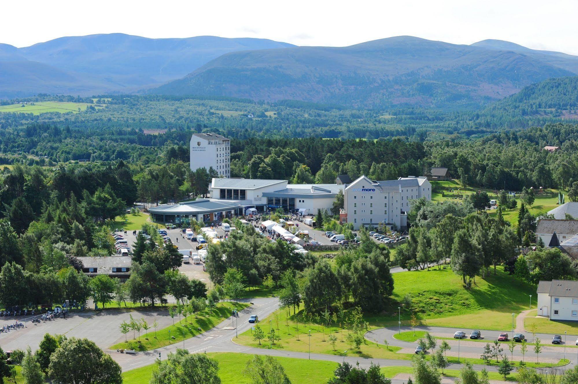 Macdonald Morlich Hotel At Macdonald Aviemore Resort Exterior photo