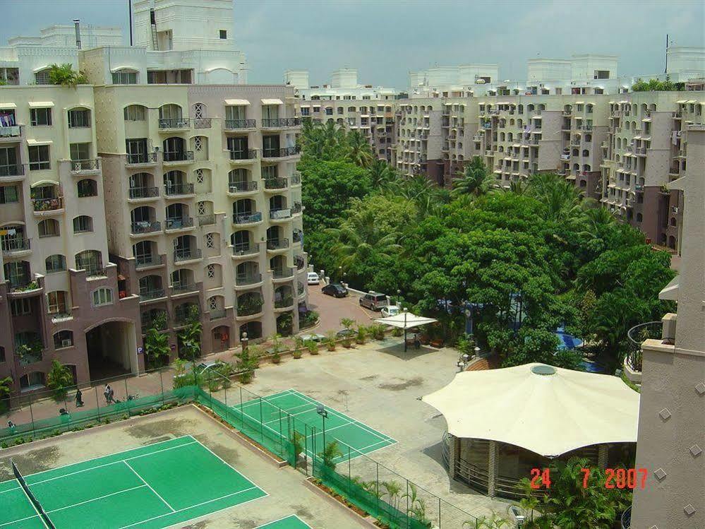 Transit Living Hotel Bangalore Exterior photo