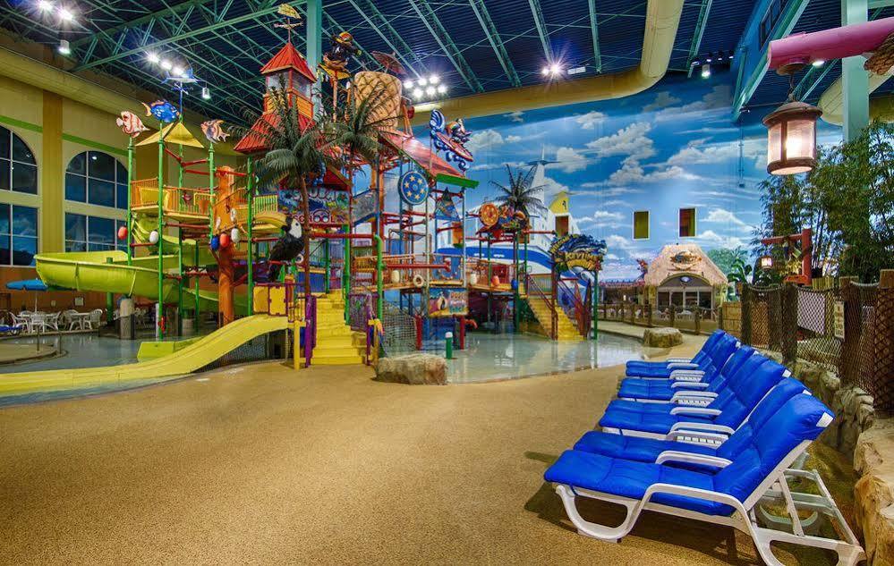 Great Wolf Lodge Chicago/Gurnee Exterior photo