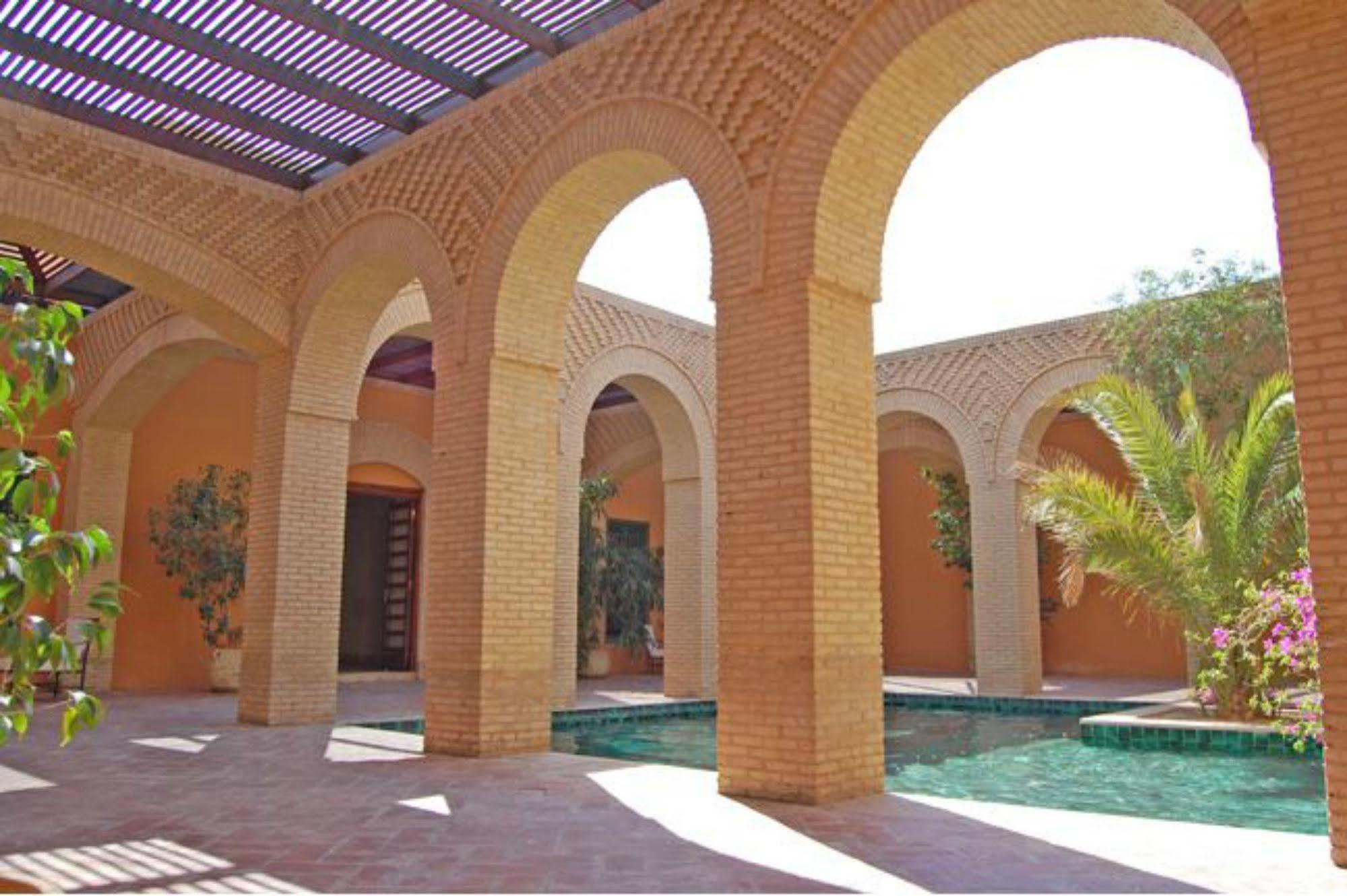 Ksar Rouge Hotel Tozeur Exterior photo