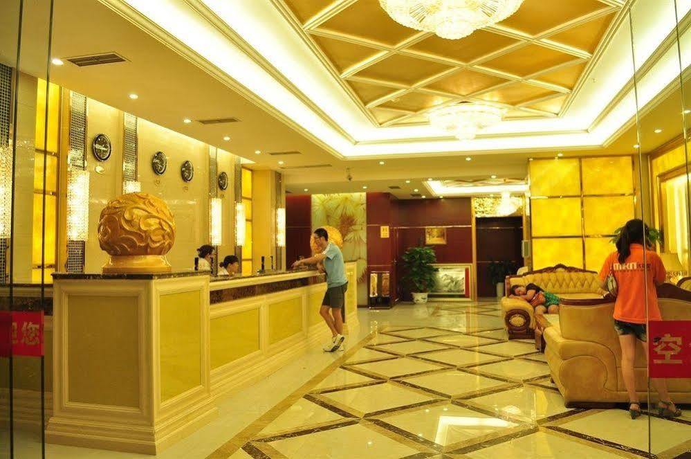 Konggang First Class Hotel Chengdu Exterior photo