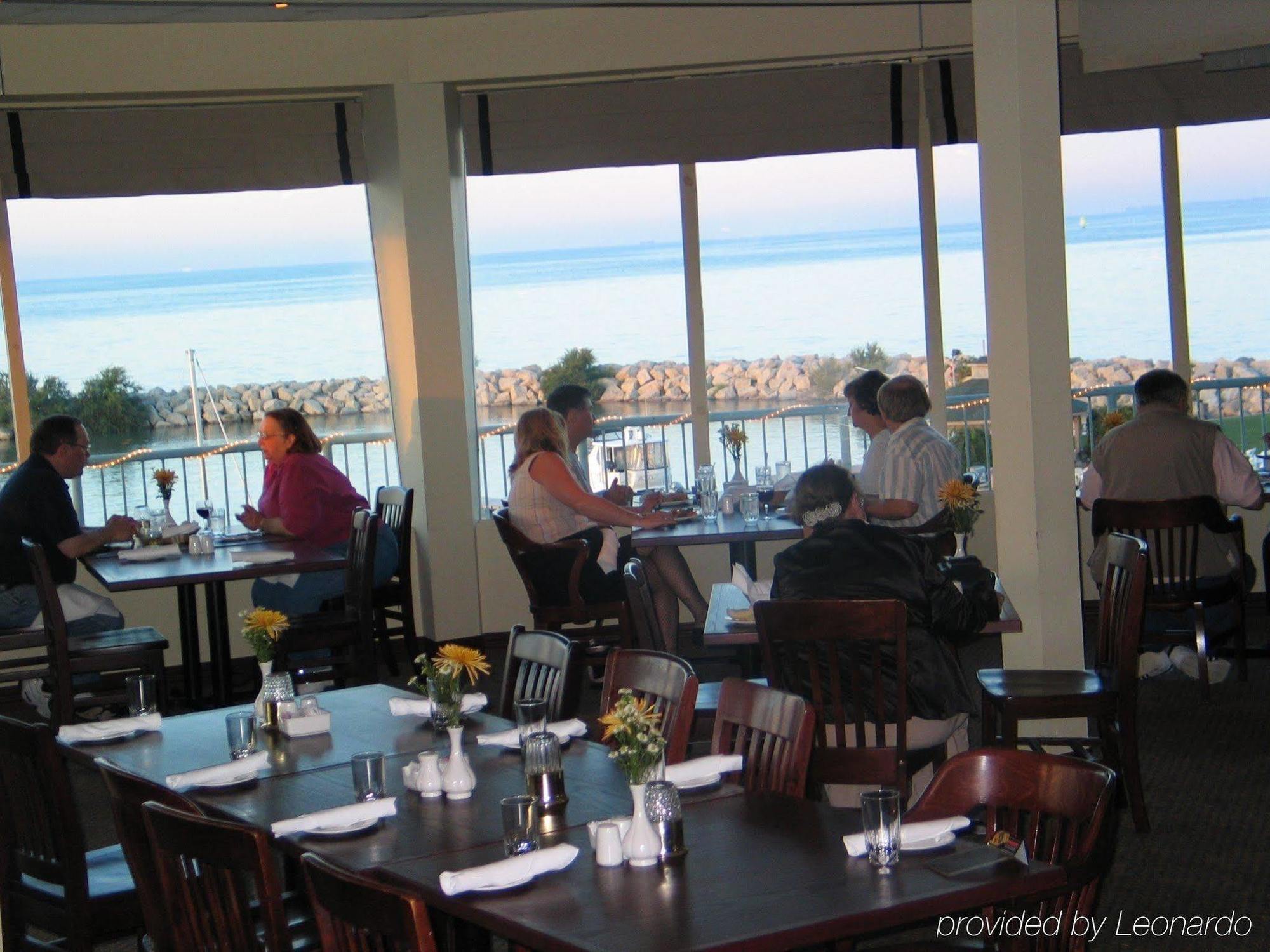 Ramada By Wyndham Jordan/Beacon Harbourside Resort Restaurant photo