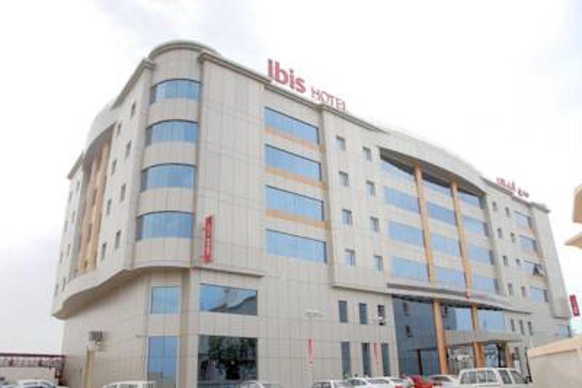 Ibis Yanbu Hotel Exterior photo