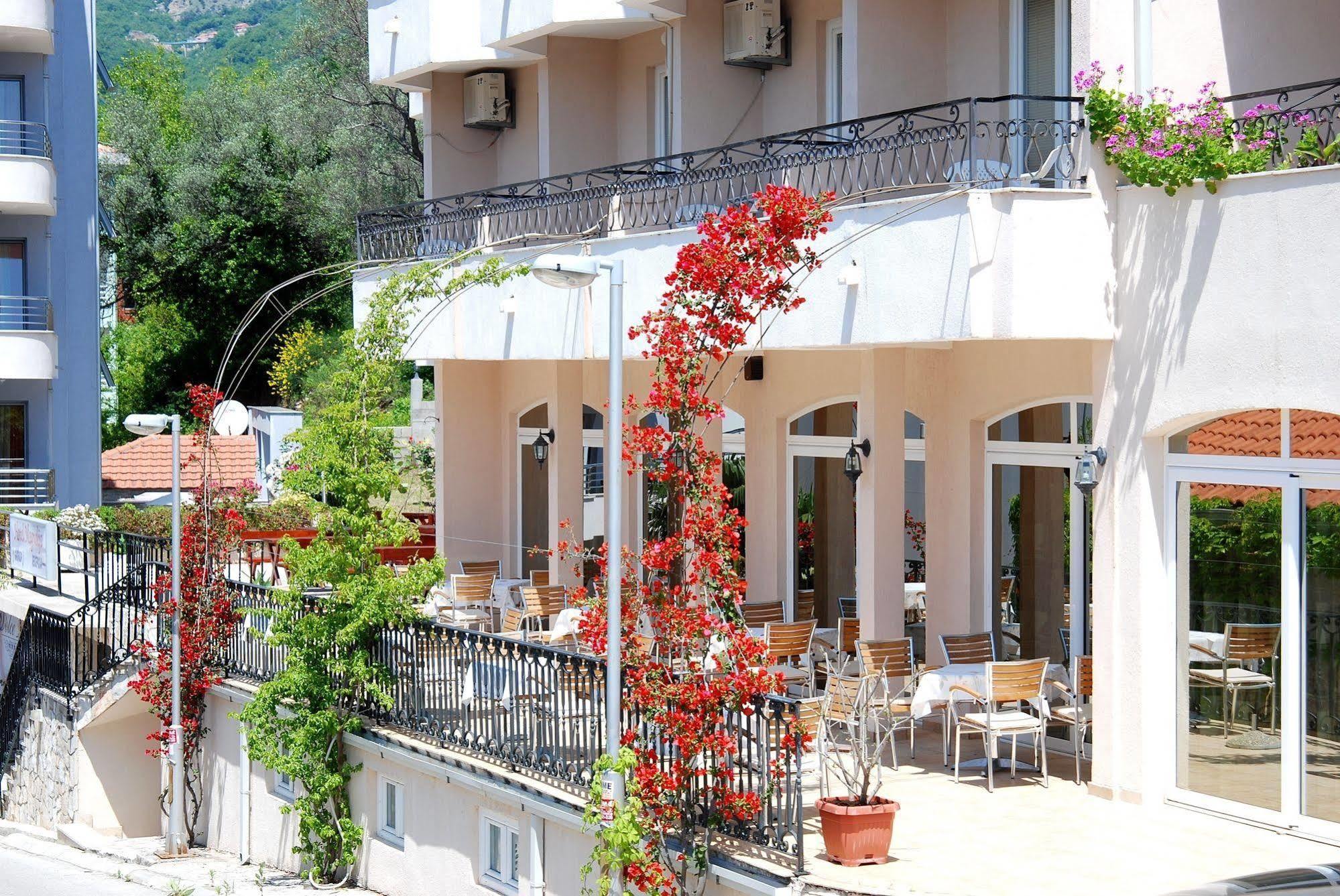 Hotel Magnolija Budva Exterior photo