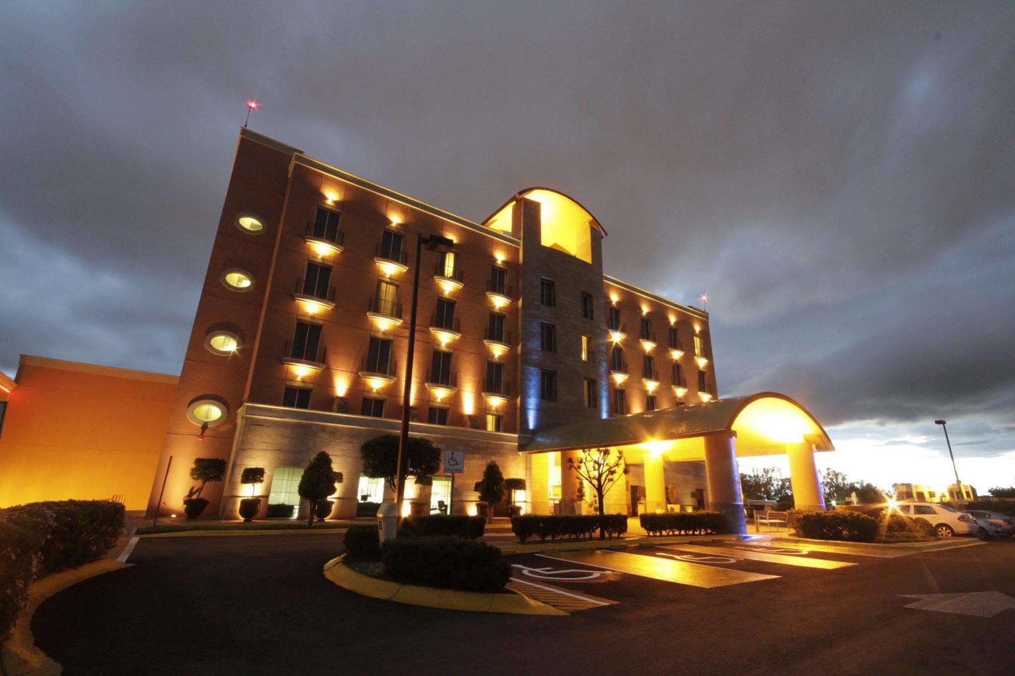 Holiday Inn Express Silao-Aeropuerto Bajio, An Ihg Hotel Exterior photo