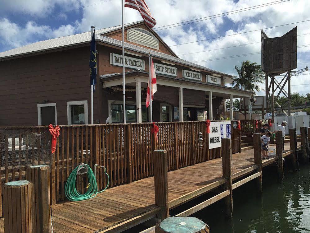 Smugglers Cove Resort And Marina Islamorada Exterior photo