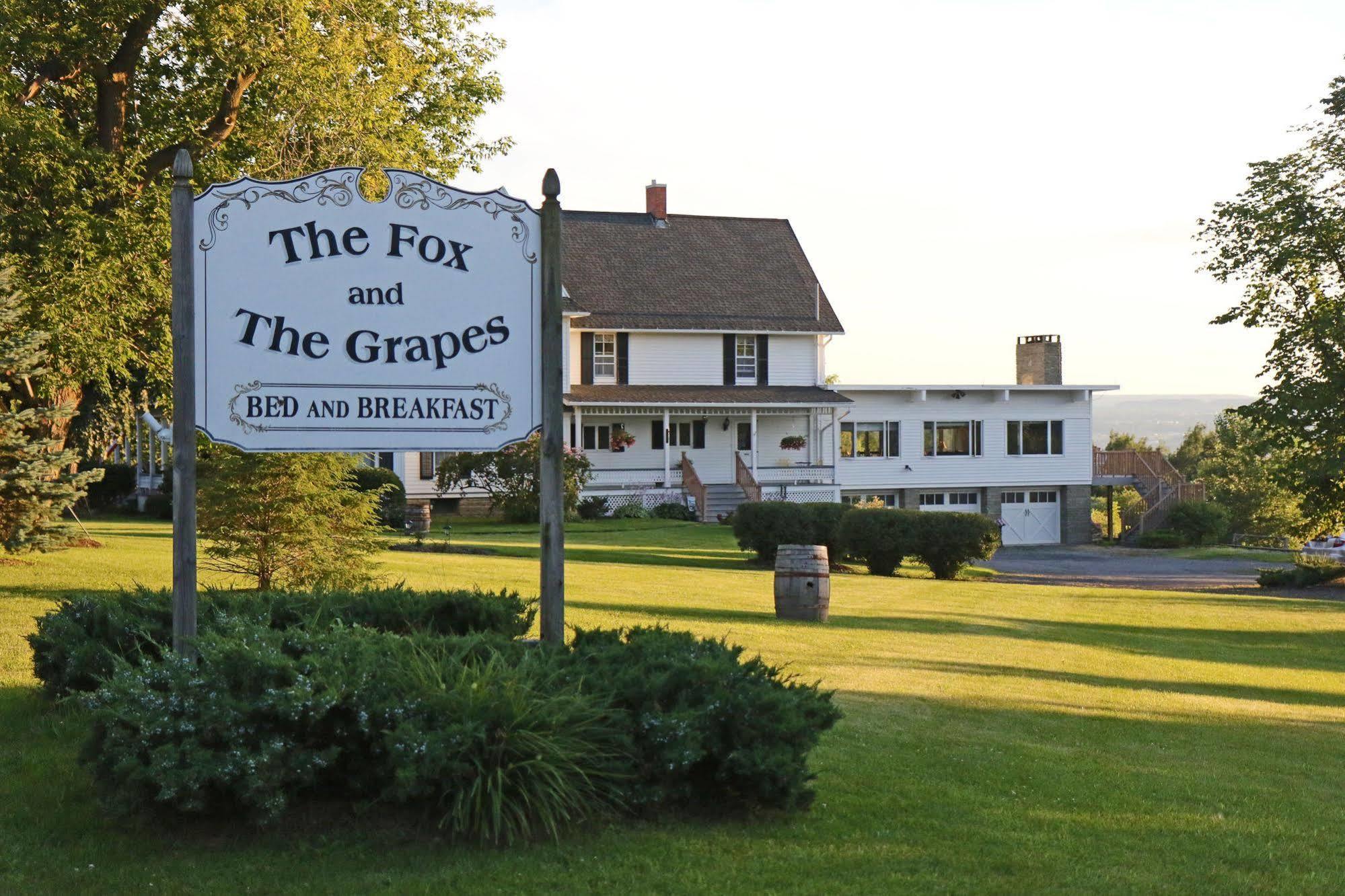 The Fox And The Grapes Bed & Breakfast Lodi Exterior photo