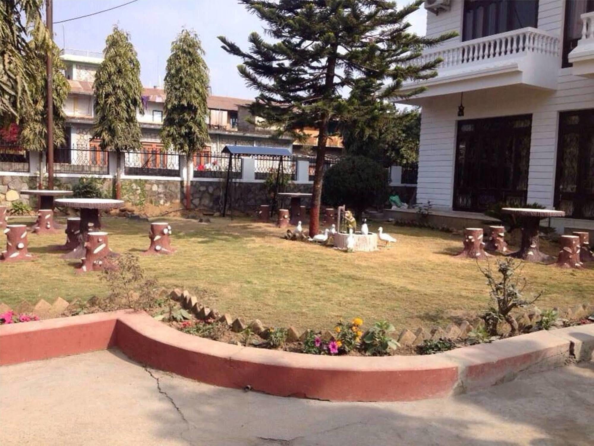 Hotel Dream Pokhara Exterior photo