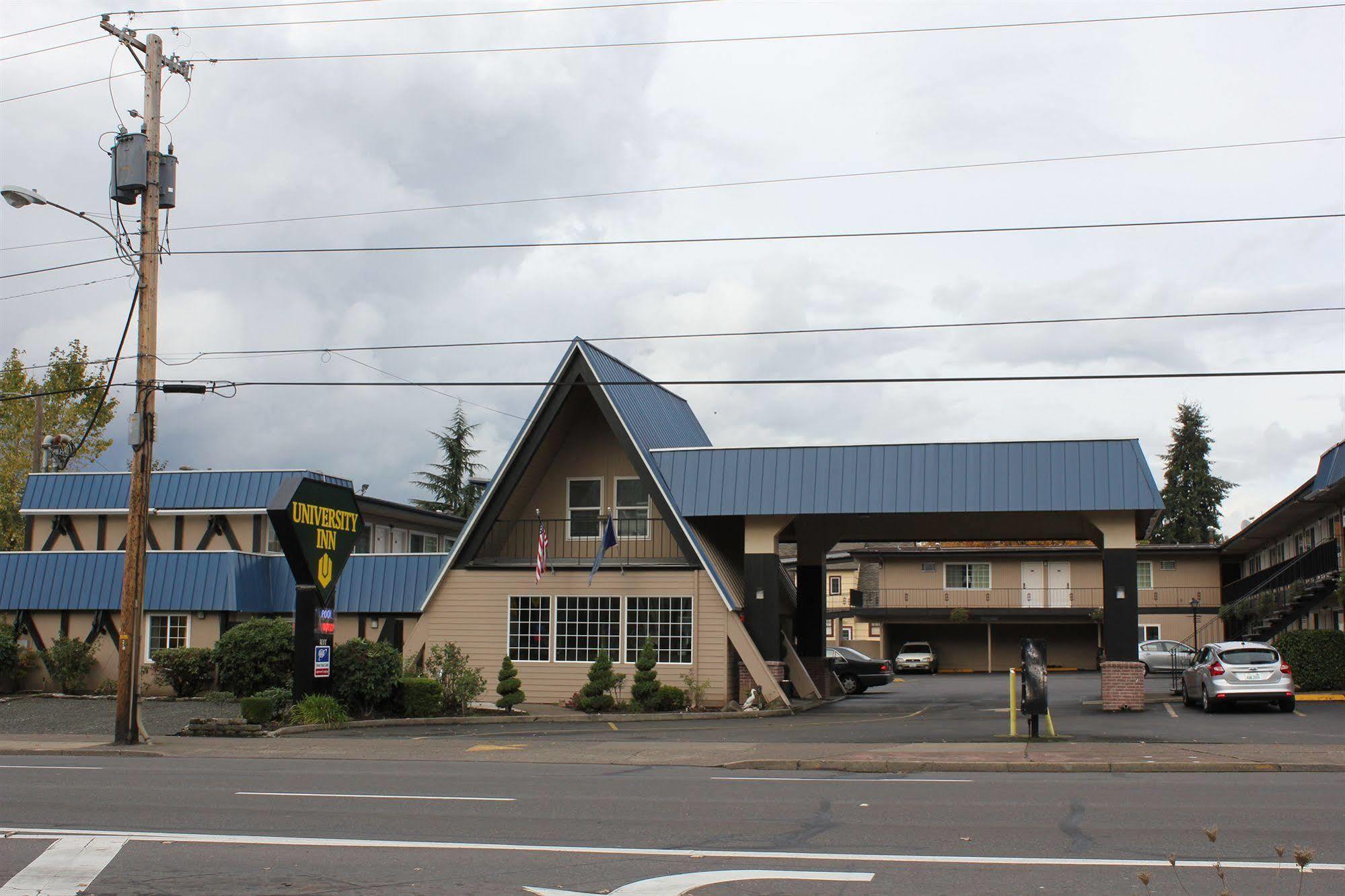 University Inn And Suites Eugene Exterior photo