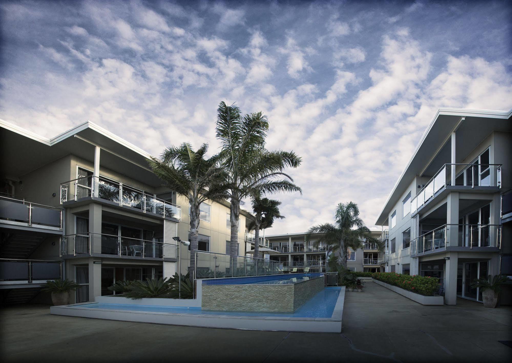 Edgewater Palms Apartments Paihia Exterior photo