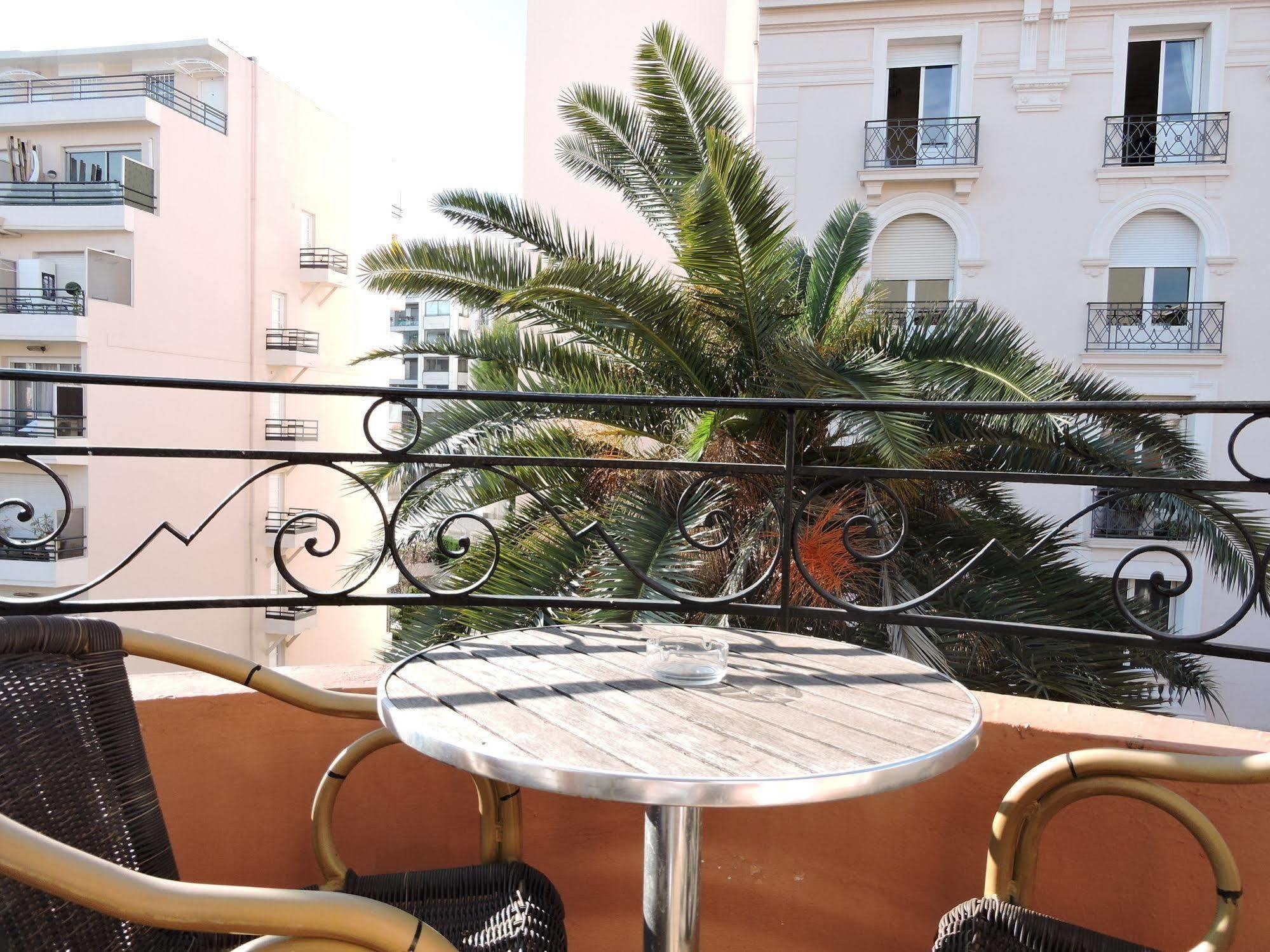 Regina Hotel Cannes Exterior photo