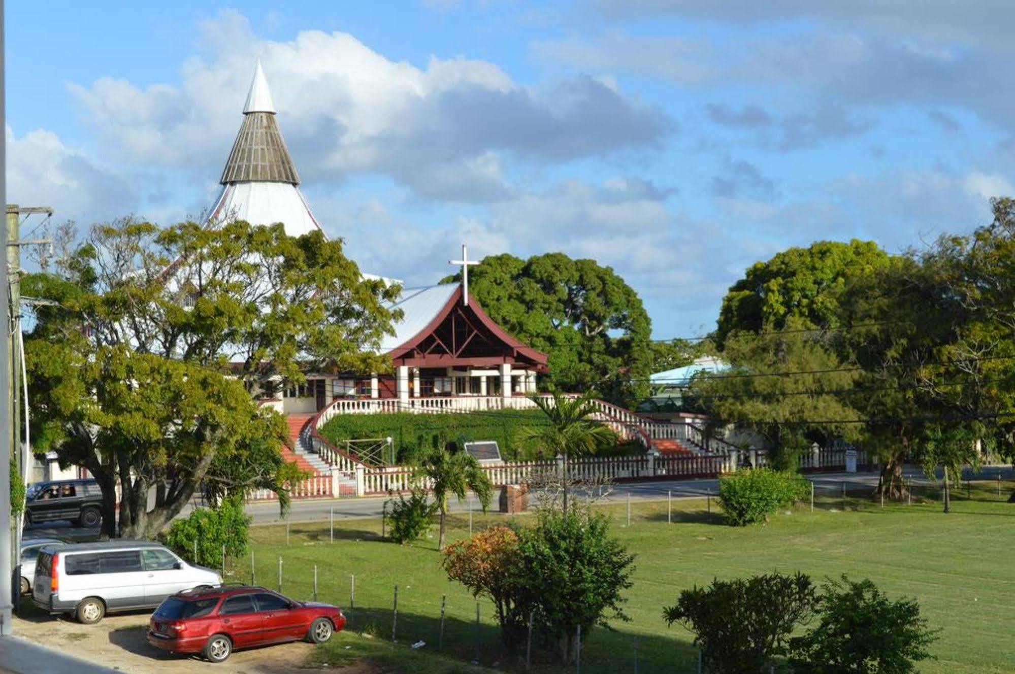 Loumaile Lodge Nuku'alofa Exterior photo