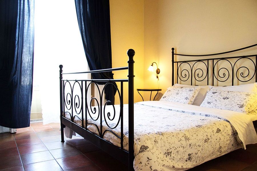 Antica Dimora Caruso Bed & Breakfast Catania Exterior photo