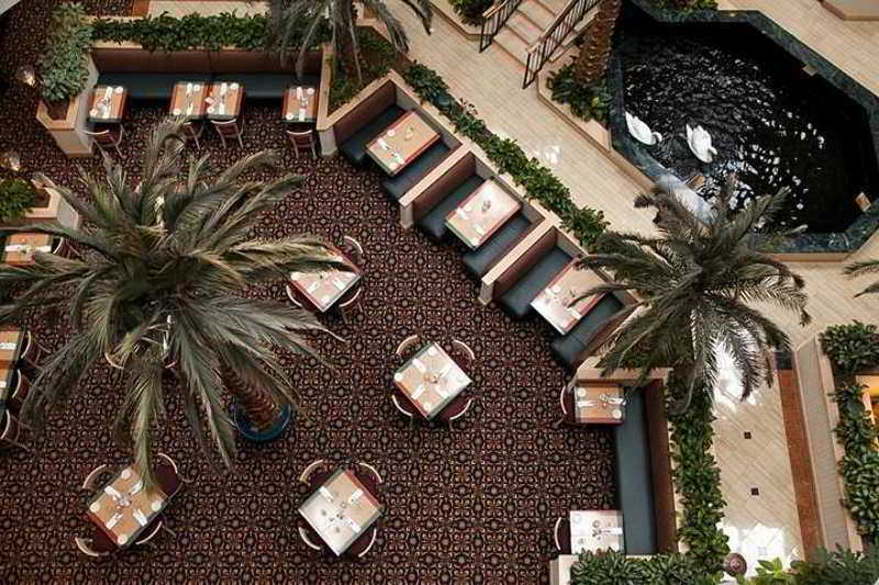 Embassy Suites By Hilton Houston Near The Galleria Restaurant photo