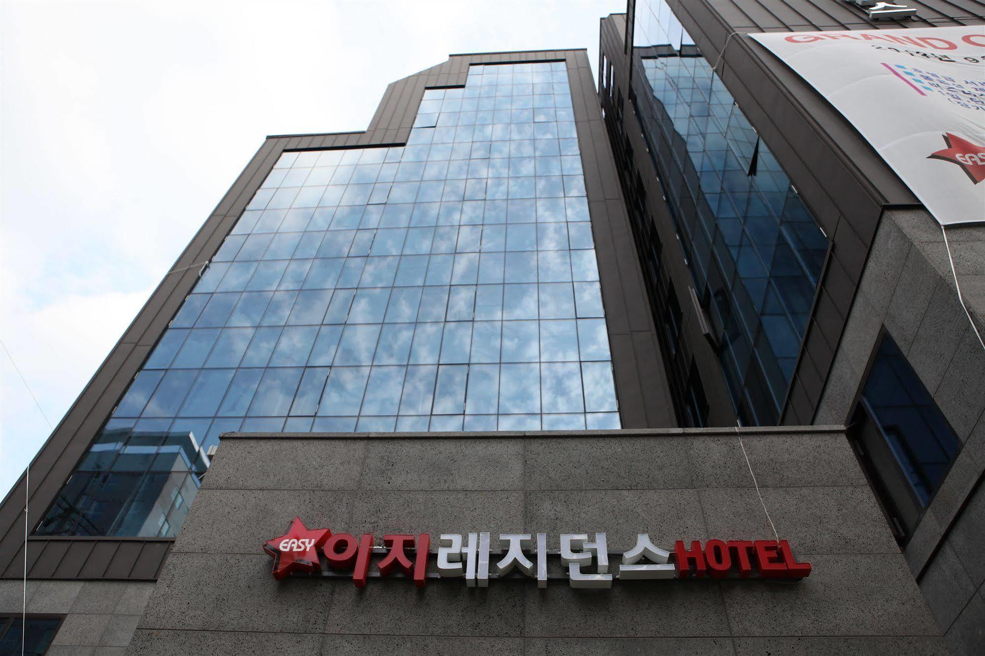 Easy Residence Hotel Suwon Exterior photo