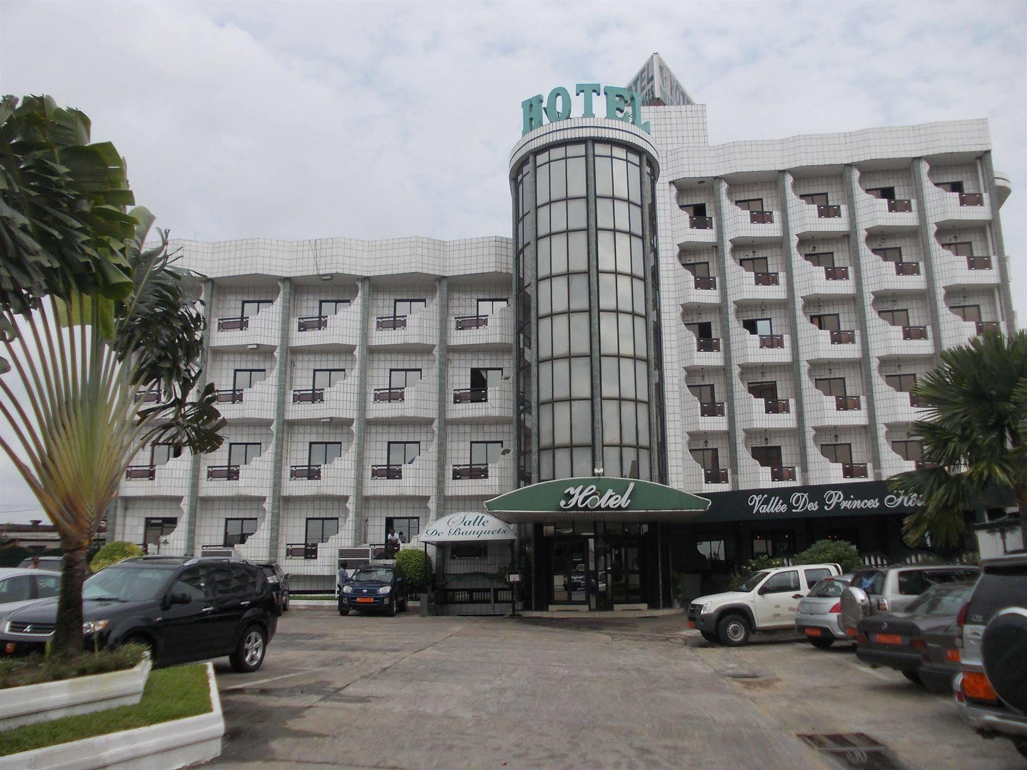 VallaE Des Princes Ha”Tel Douala Exterior photo