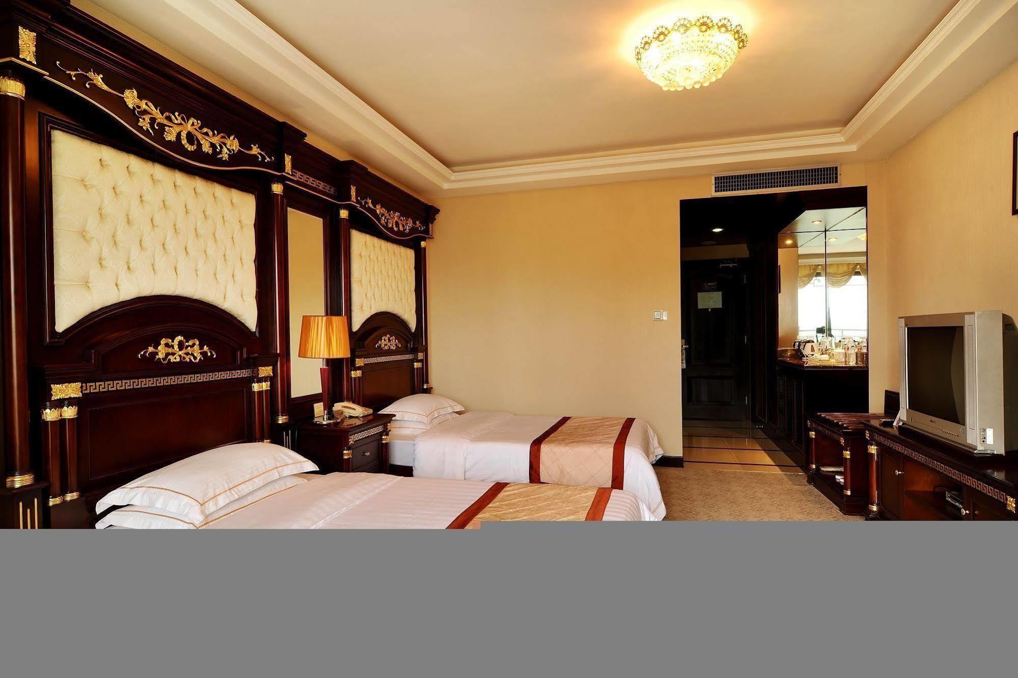 Sovereign Hotel Yangshuo Guilin Exterior photo