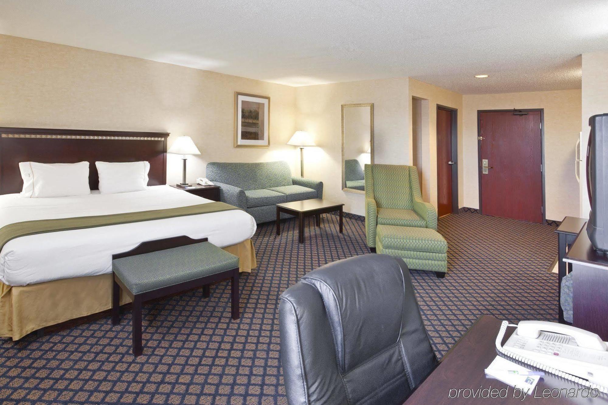 Holiday Inn Express Hotel & Suites Delaware-Columbus Area, An Ihg Hotel Sunbury Room photo