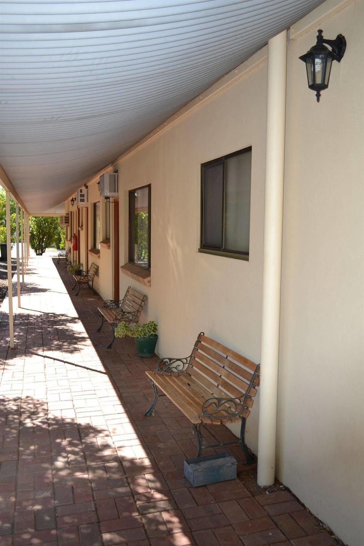 Sturt Motel Broken Hill Exterior photo