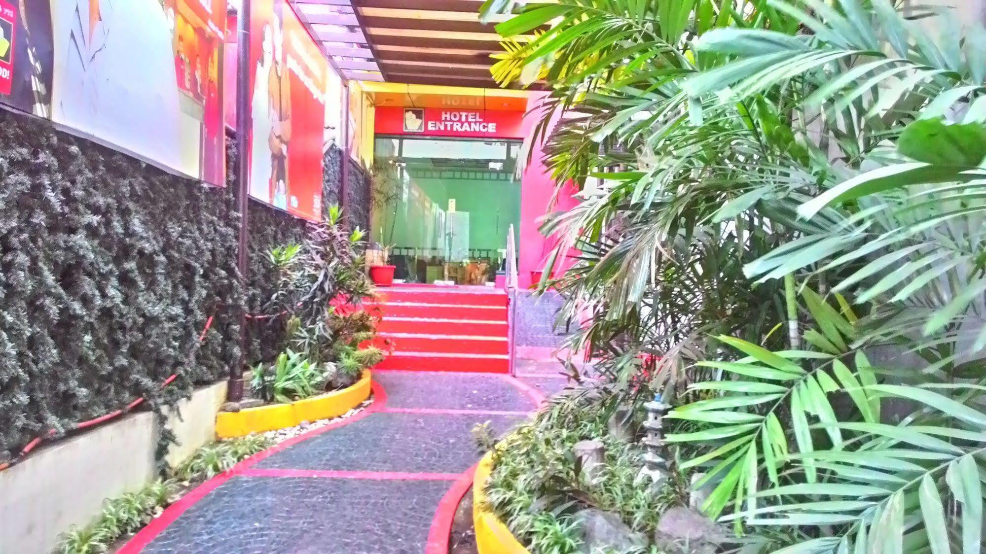 Hotel Sogo Sta Mesa Manila Exterior photo