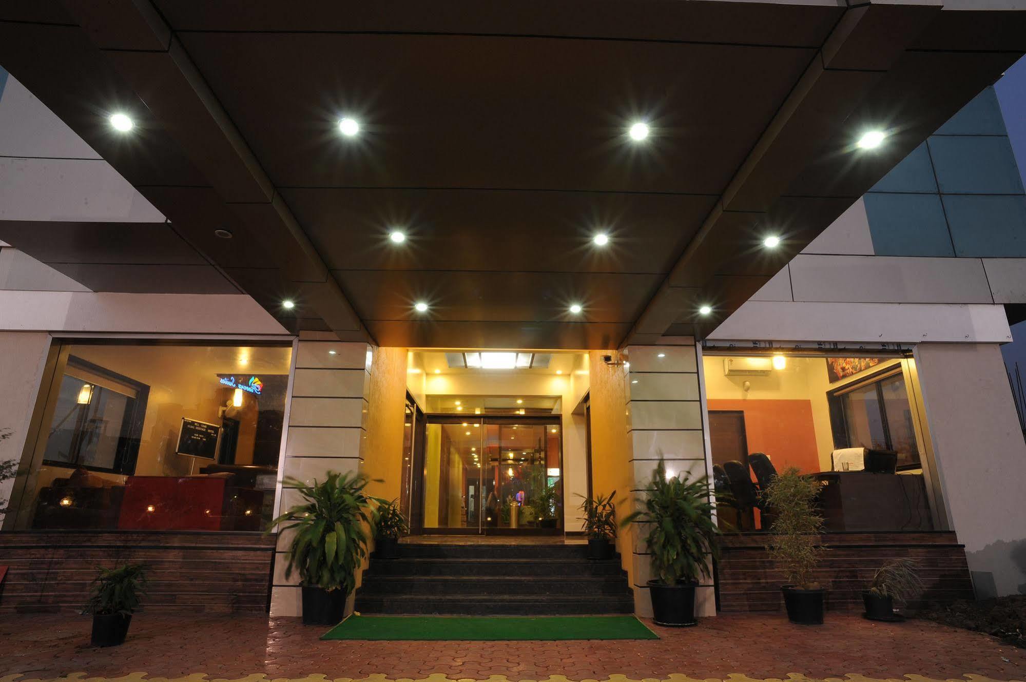 Hotel Sujal Heritage Shirdi Exterior photo