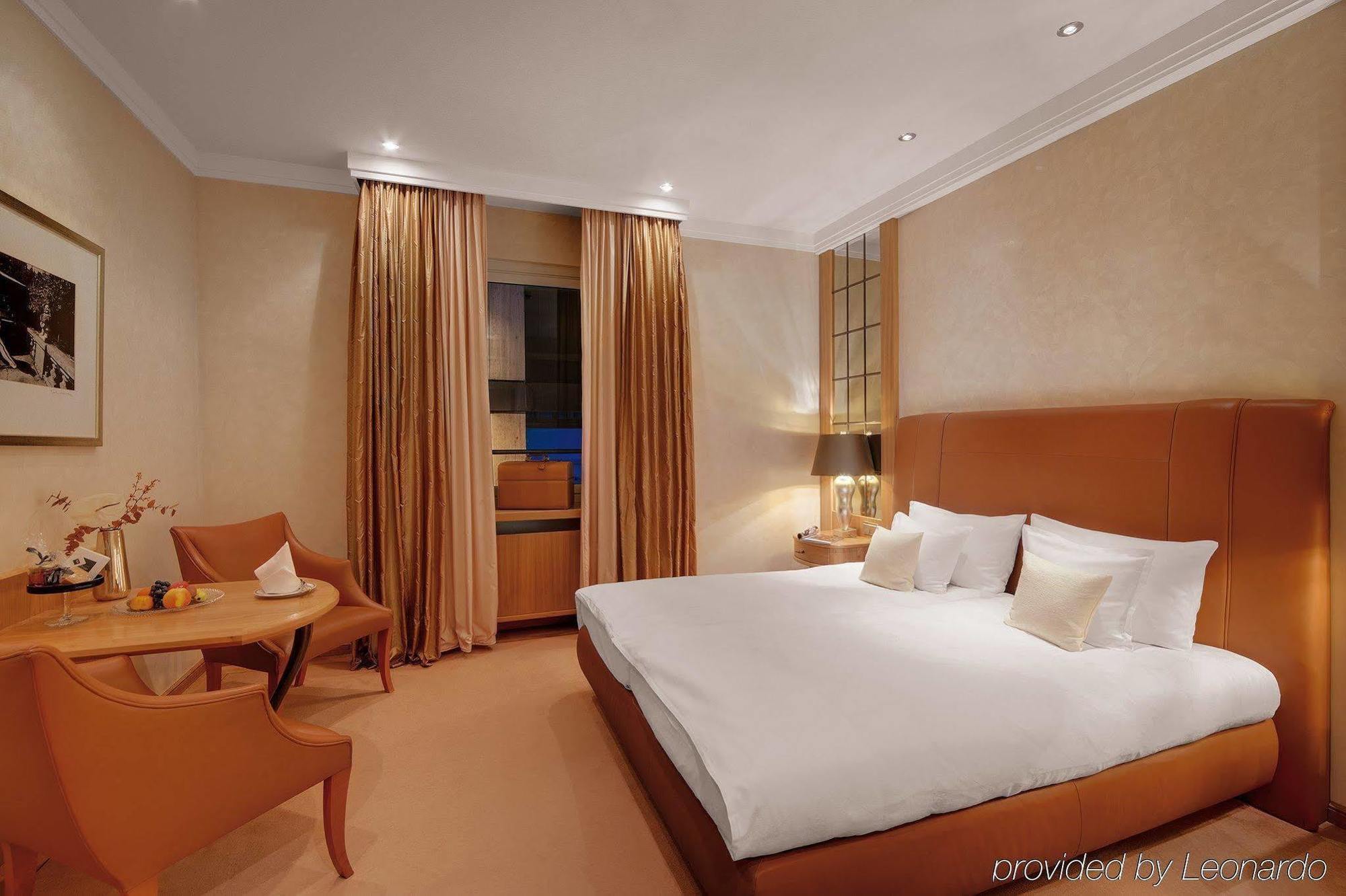 Hotel Konigshof Munich Room photo