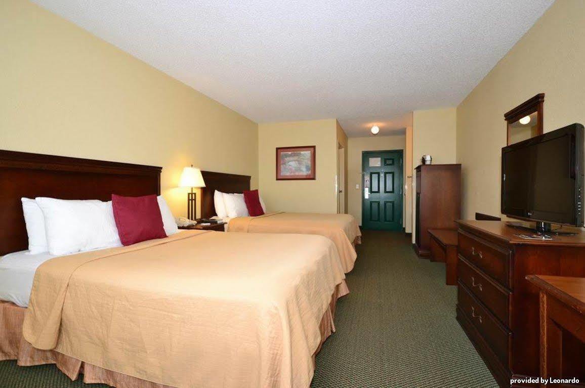 Best Western Timberridge Inn Grove Room photo