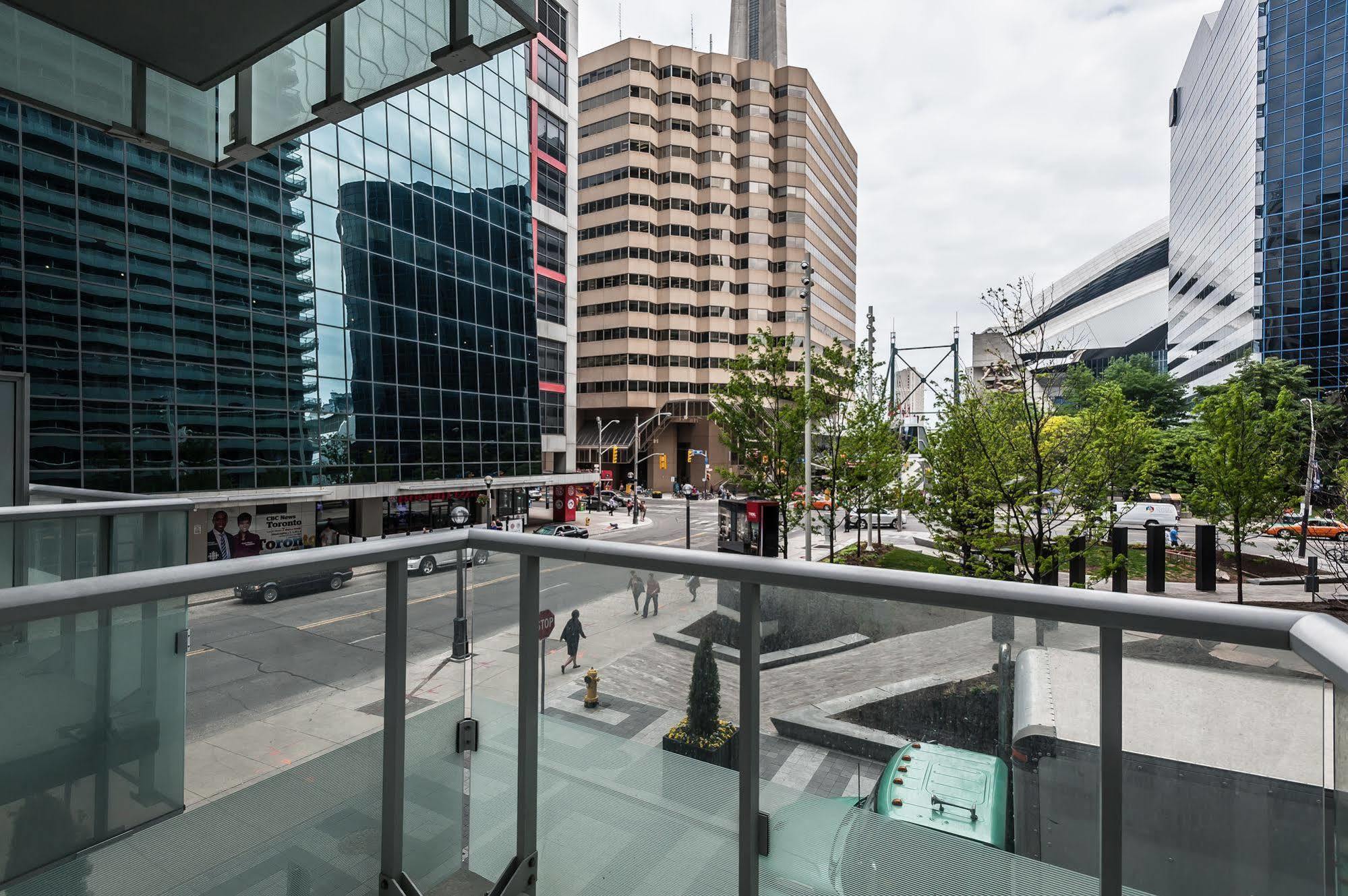 Life Suites Loft - Cn Tower Toronto Exterior photo