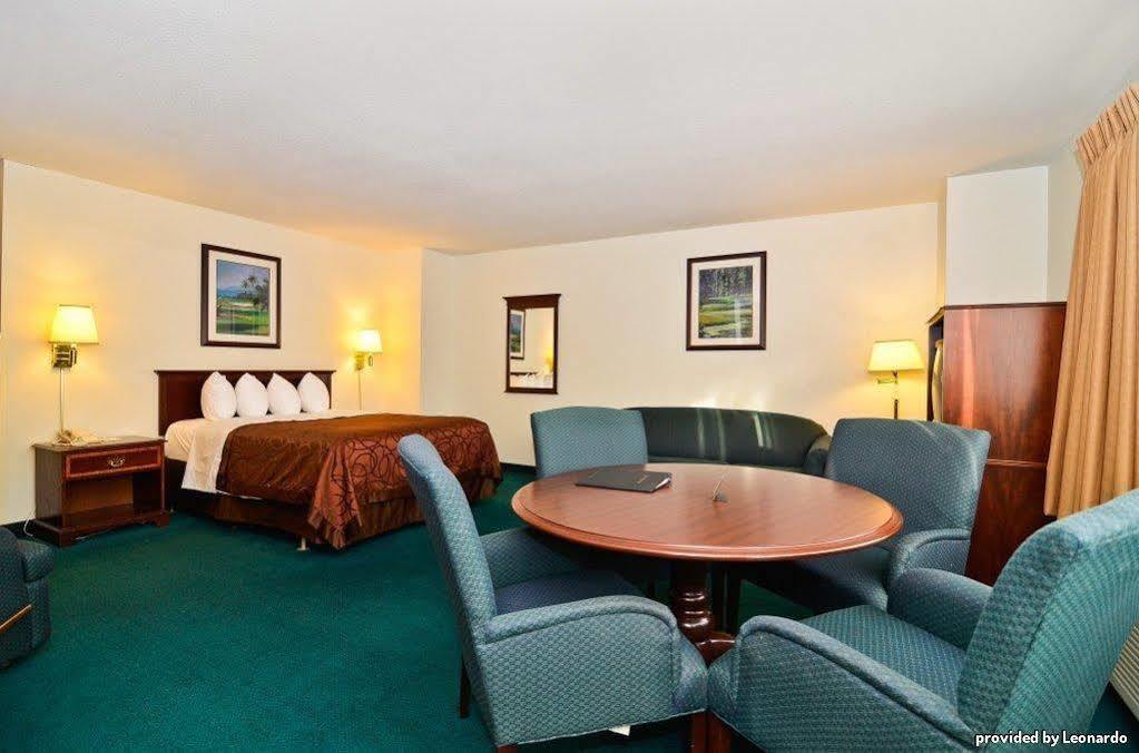 Best Western Monticello Gateway Inn Room photo