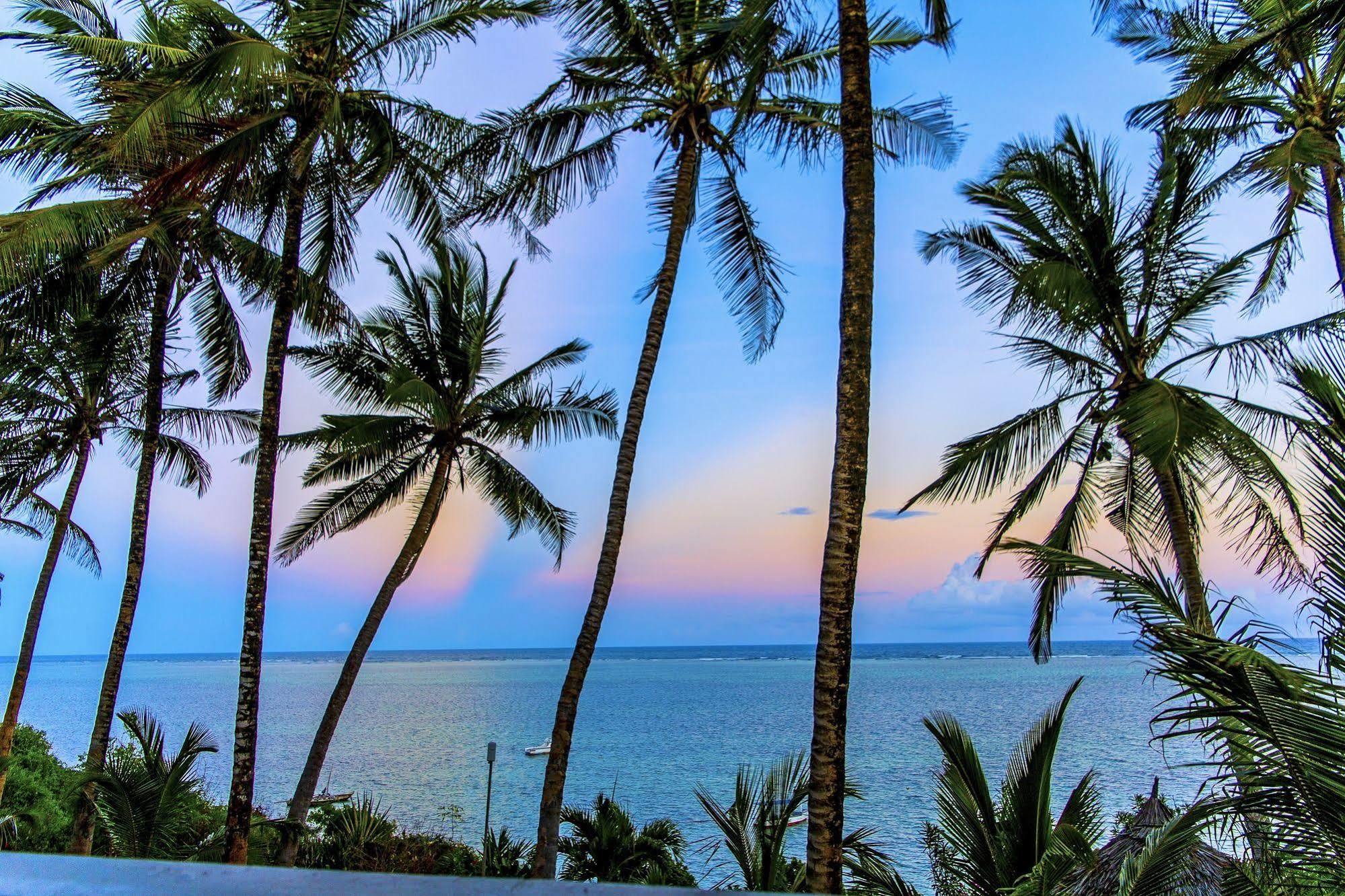 Mombasa Beach Hotel Exterior photo