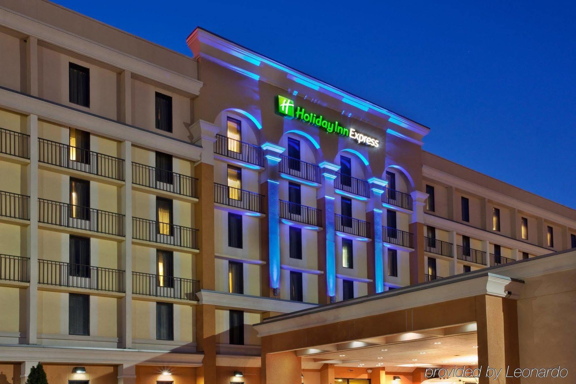 Holiday Inn Express Atlanta Airport-College Park, An Ihg Hotel Exterior photo